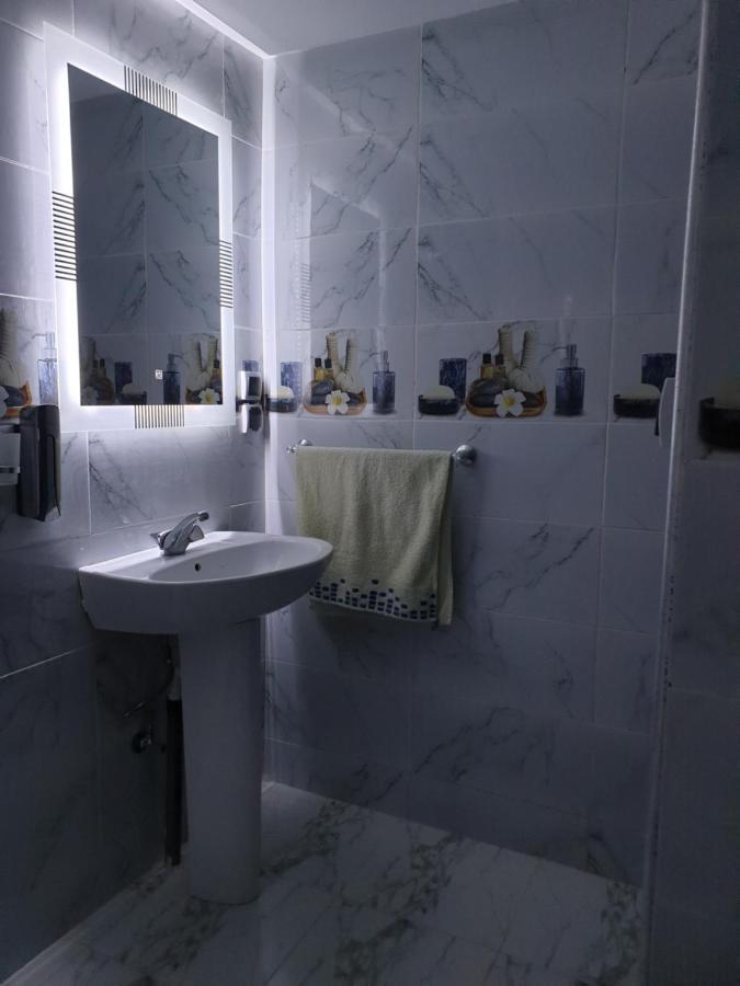 Apartment White House *
